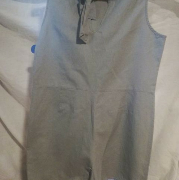 Disney romper - Picture 7 of 7